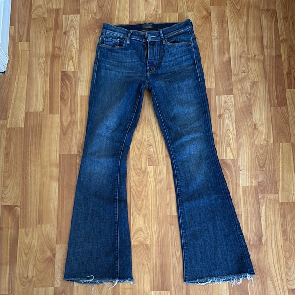 MOTHER Weekender Fray jeans